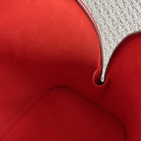 Louis Vuitton Alma GM in orange Epi Leather - Picture 9 of 11